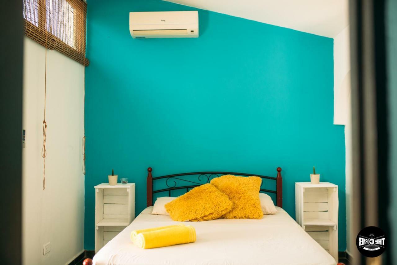 The Corner Hostel Плайя-Бланка Экстерьер фото